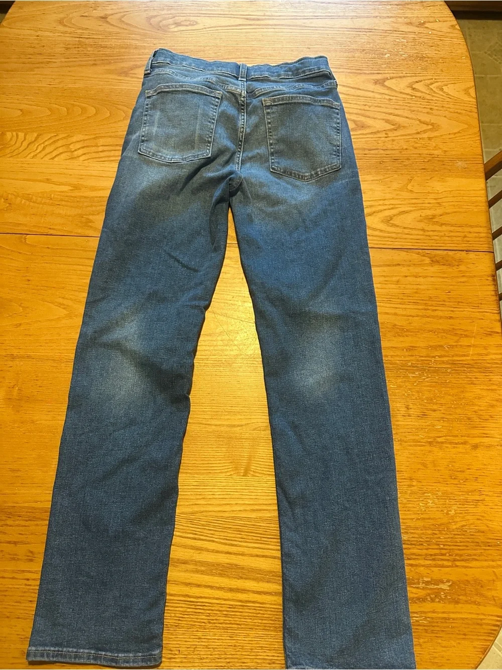 Old Navy Straight Men’s Jeans in Medium Blue Wash
